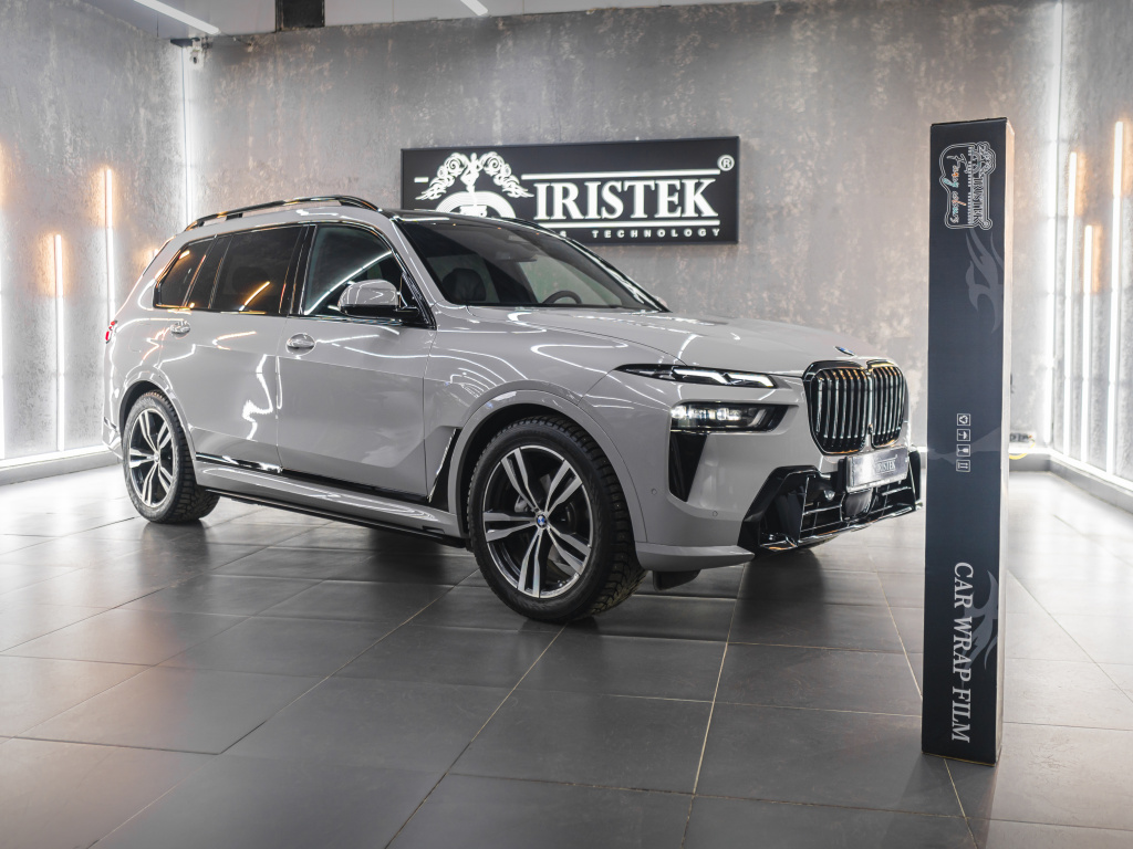 UC1283, IRISTEK PPF Colors Glossy Chalk Grey — BMW X7
